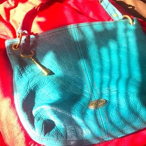 FOSSIL SHOULDER LEATHER BAG TEAL/TURQUOISE, 2pocket, 1 zip, brass hardware.